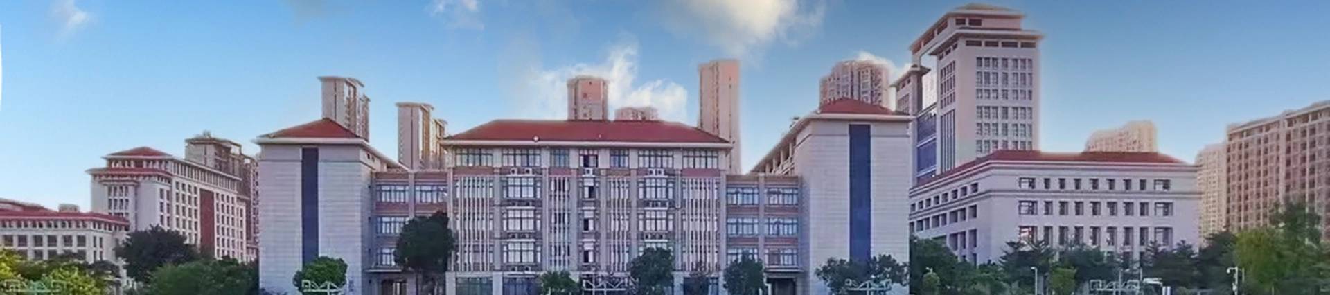Quanzhou No. 5 Middle School banner