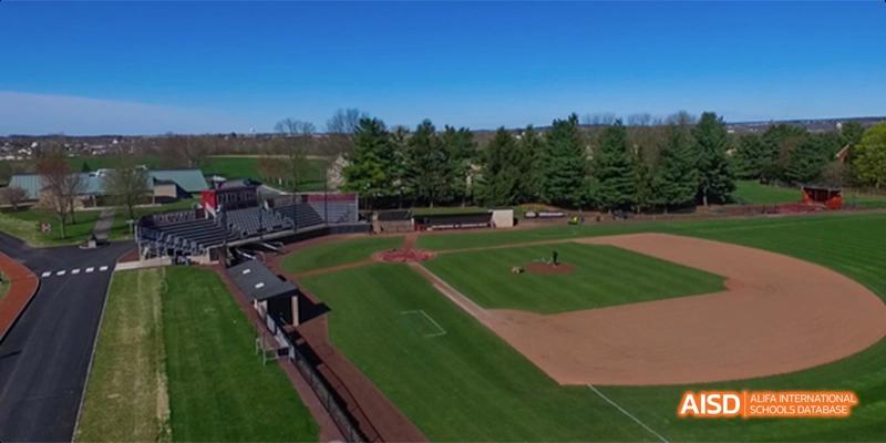 Chengdu Shishi High School Beihu Campus AP Curriculum's baseball or softball field and stands.