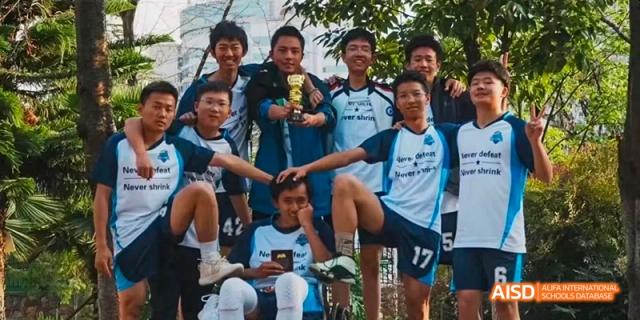 Students from Kunming No.1 High School International Education are seen in a group shot, possibly at a sporting event.