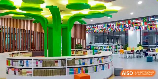 A partial view of the circular bookshelf in the library at Maple Leaf International Academy Shenzhen.