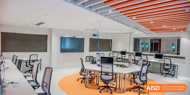 Modern, circular collaborative study or meeting space in the Yew Wah International Education School of Zhejiang Tongxiang campus.