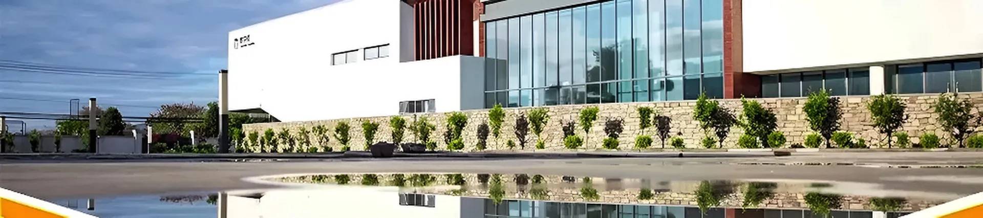 Beijing No.4 High School International Courses Jialian Campus banner